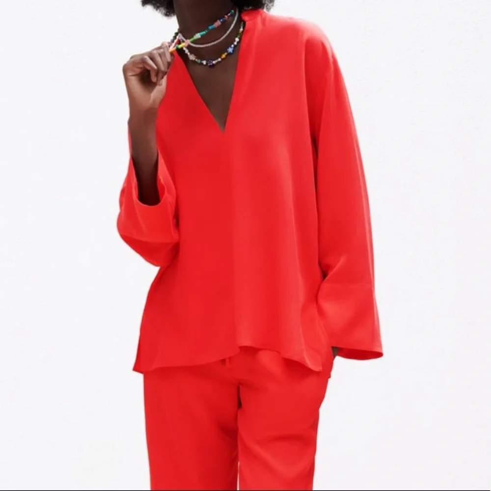 Zara flowy slit blouse bloggers fav - Picture 6 of 11